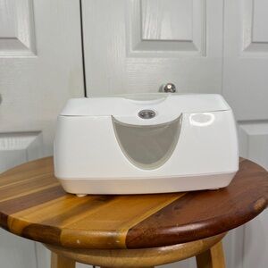 Munchkin warm glow baby wipe warmer